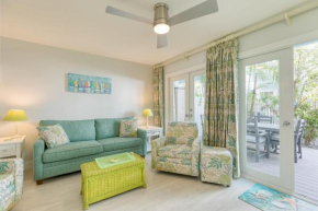 Bahamian Reed by AvantStay Walk to Everything w Community Pool Week Long Stays Only